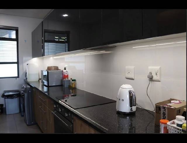 2 BEDROOM APARTMENT FOR SALE IN MENLO PARK